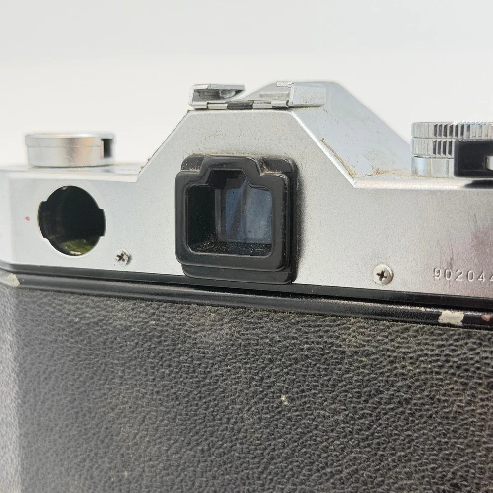 Yashica TL Electro X 35mm Film SLR Camera Body Silver Vintage Japan FOR PARTS